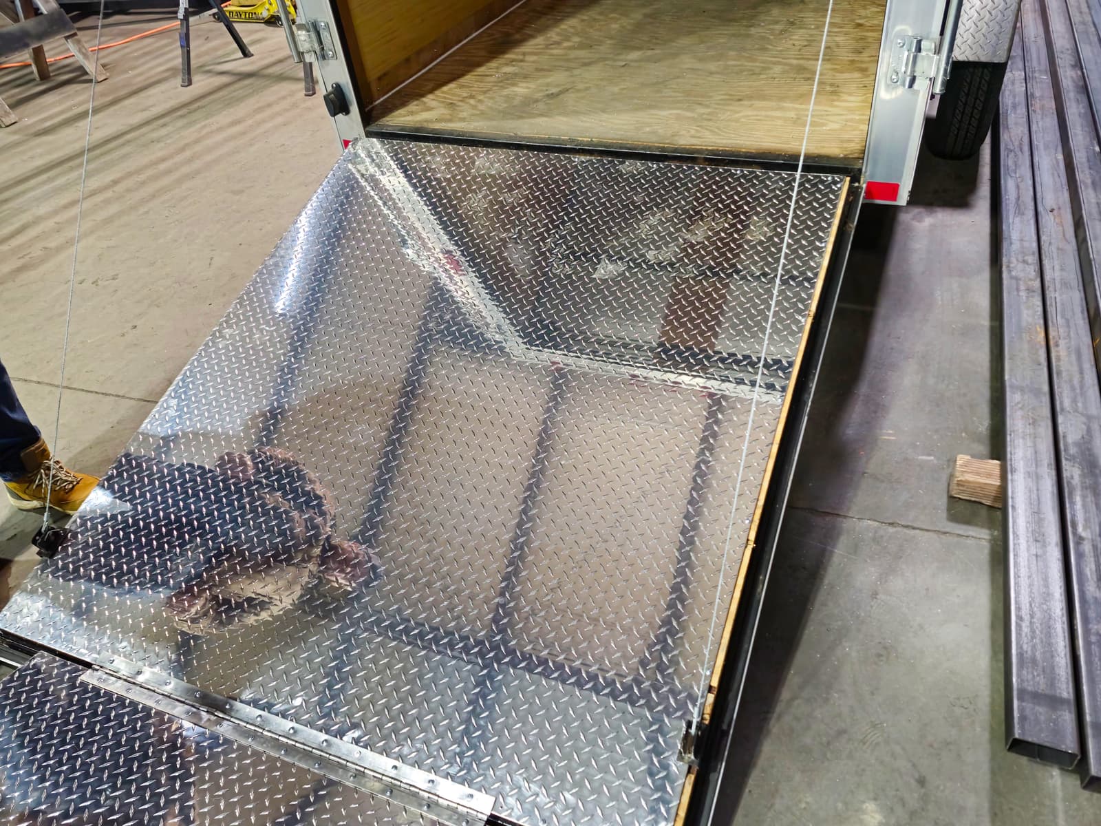 LiftMaster Swing vs. Slide Gate Operators: How to Choose the Right Series