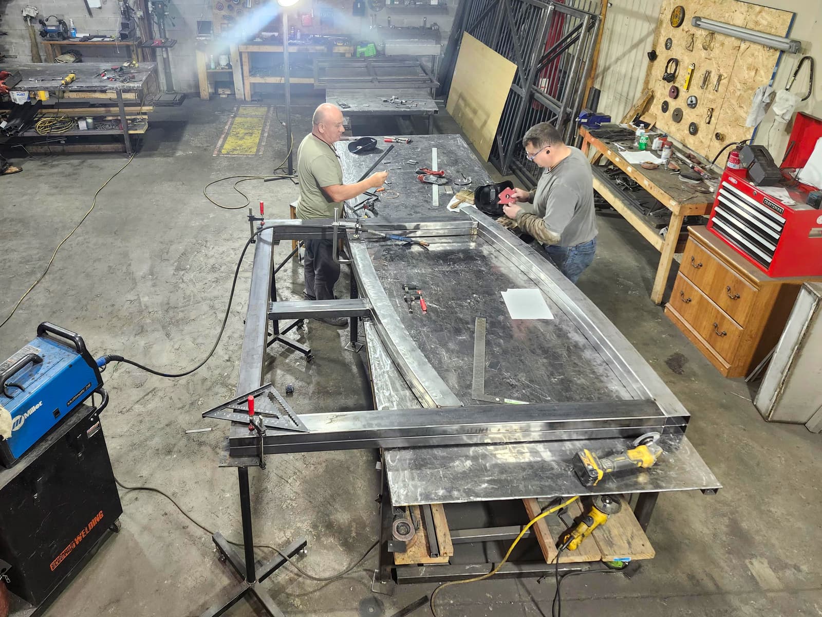 LiftMaster Swing vs. Slide Gate Operators: How to Choose the Right Series