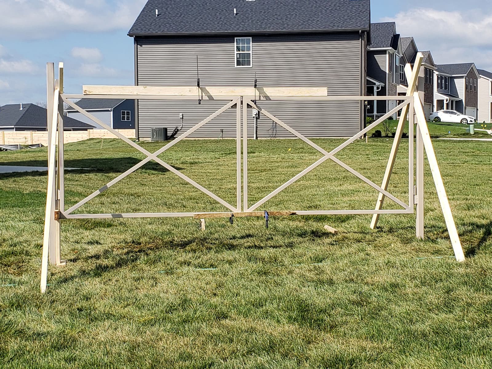 LiftMaster Swing vs. Slide Gate Operators: How to Choose the Right Series
