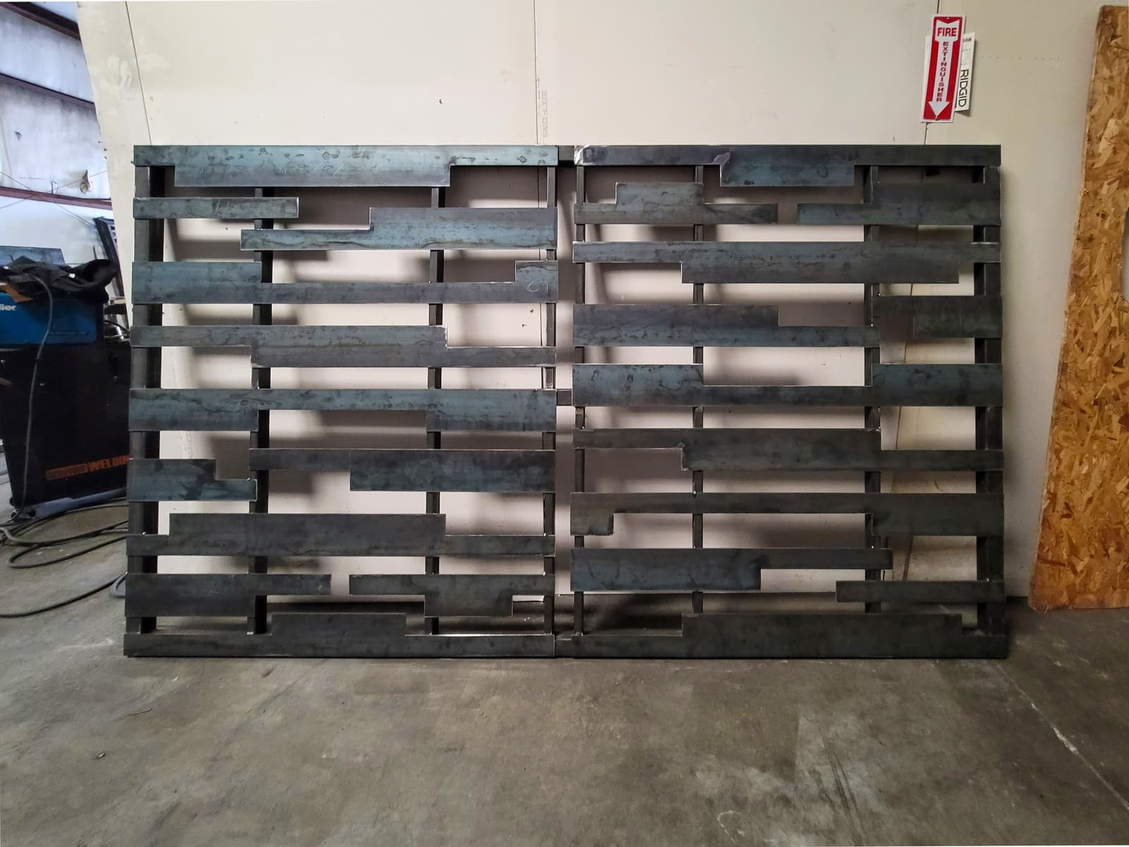 A Quick Guide to Installing a New Metal Fence