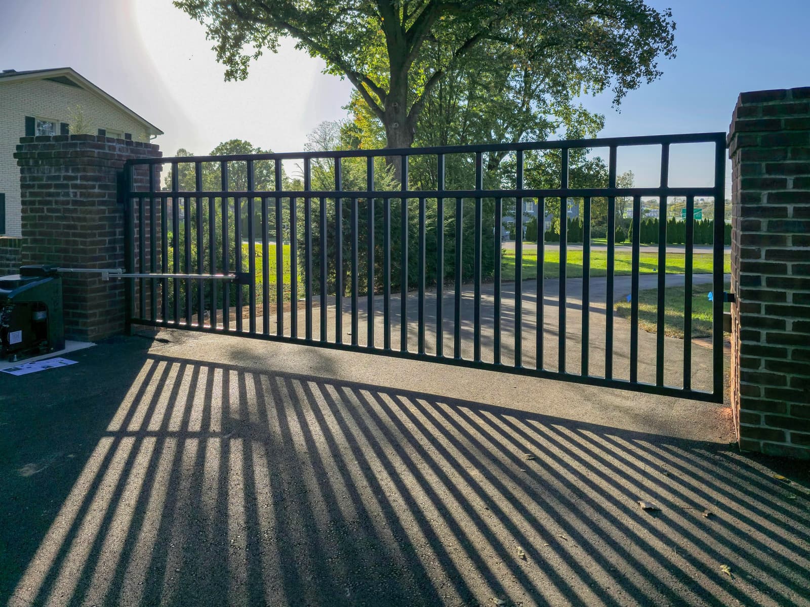 LiftMaster Swing vs. Slide Gate Operators: How to Choose the Right Series