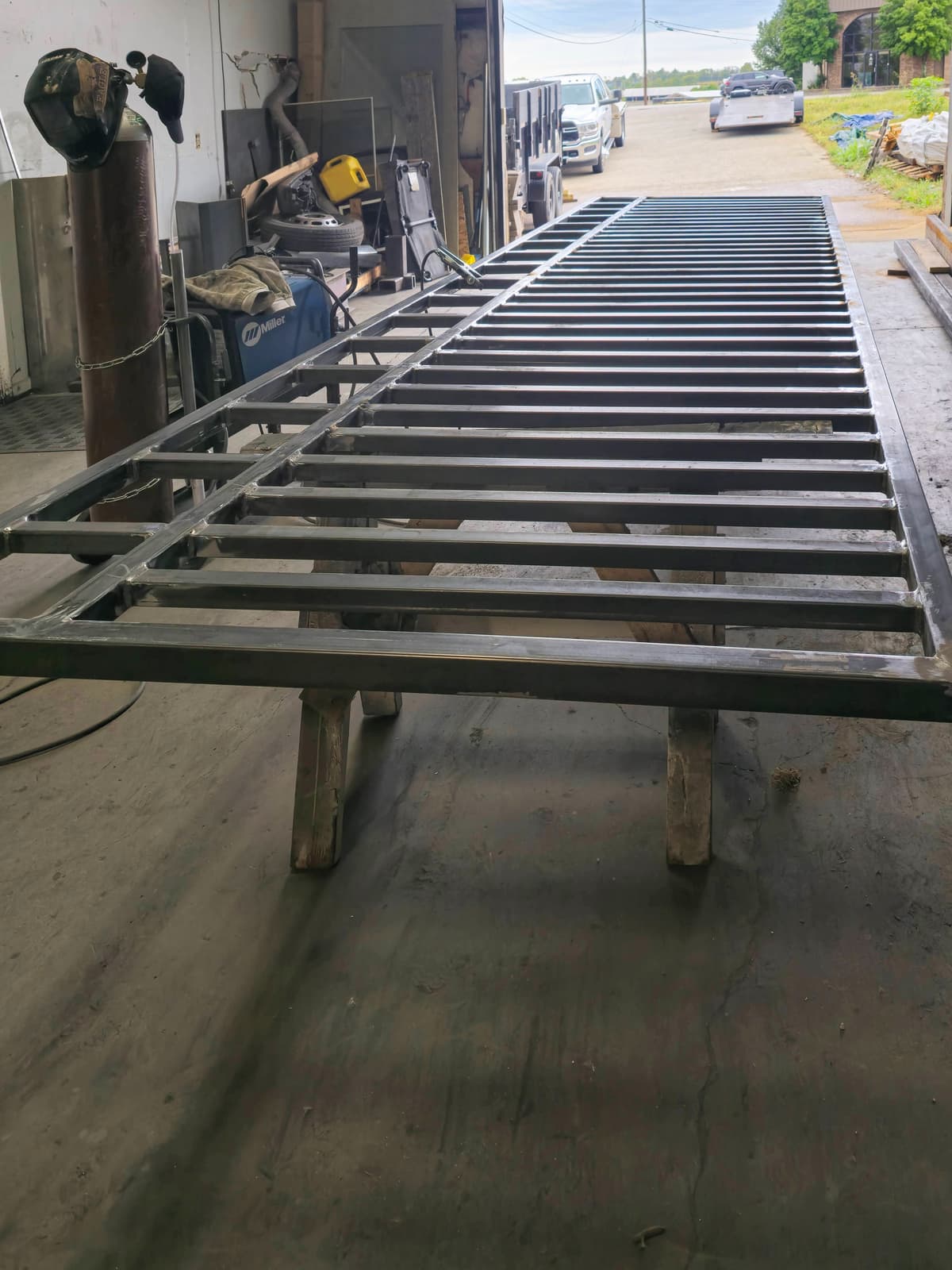 LiftMaster Swing vs. Slide Gate Operators: How to Choose the Right Series