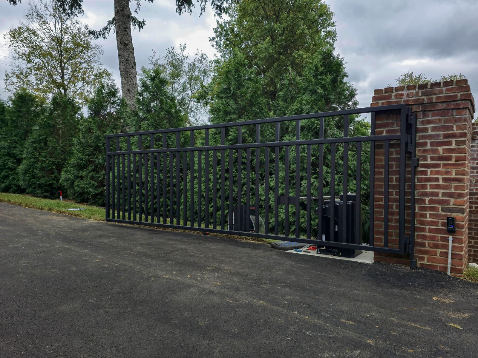 Top 5 Driveway Gate Designs in Lexington for Style and Security