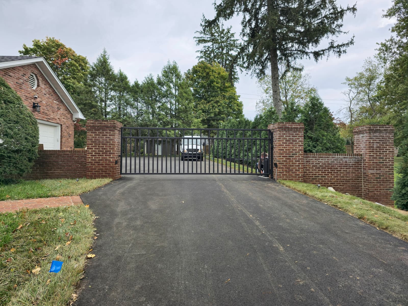 Privacy vs. Visibility: Choosing the Right Gate Panel Style