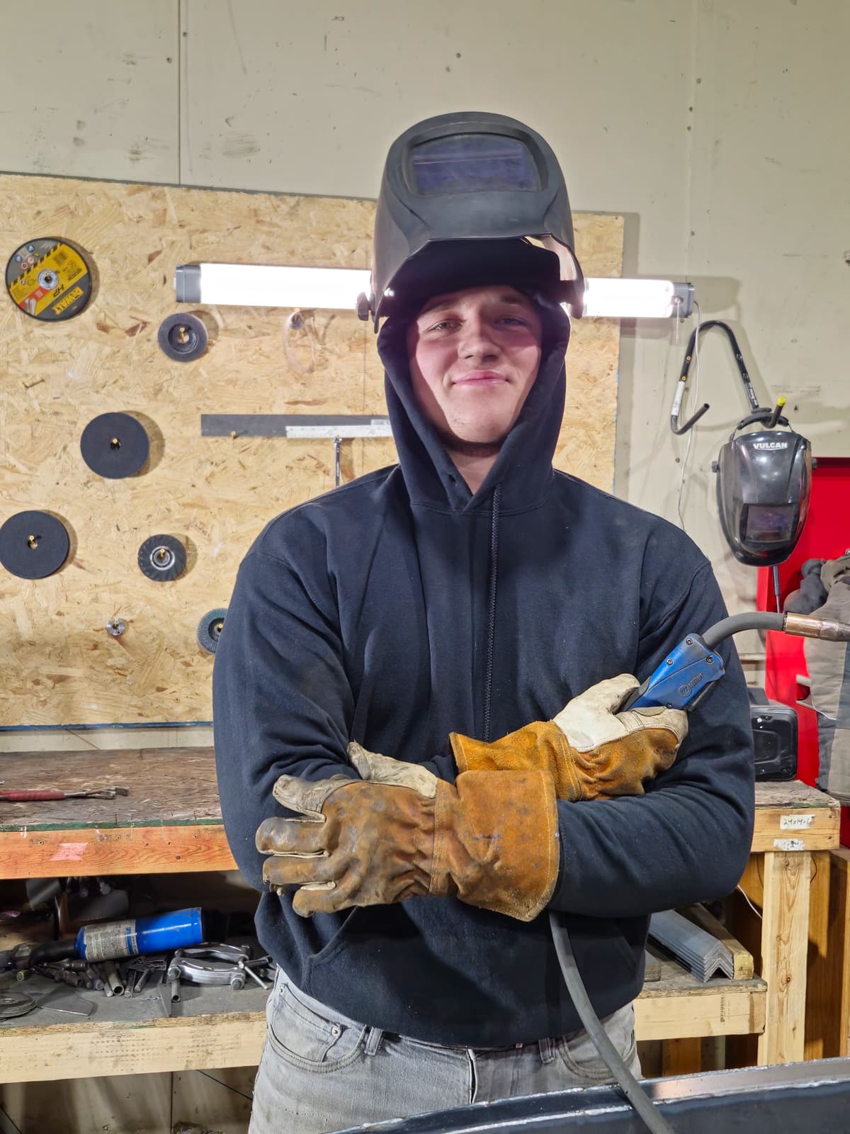 Welding Aluminum vs. Steel: Cost, Strength, and Use-Case Differences
