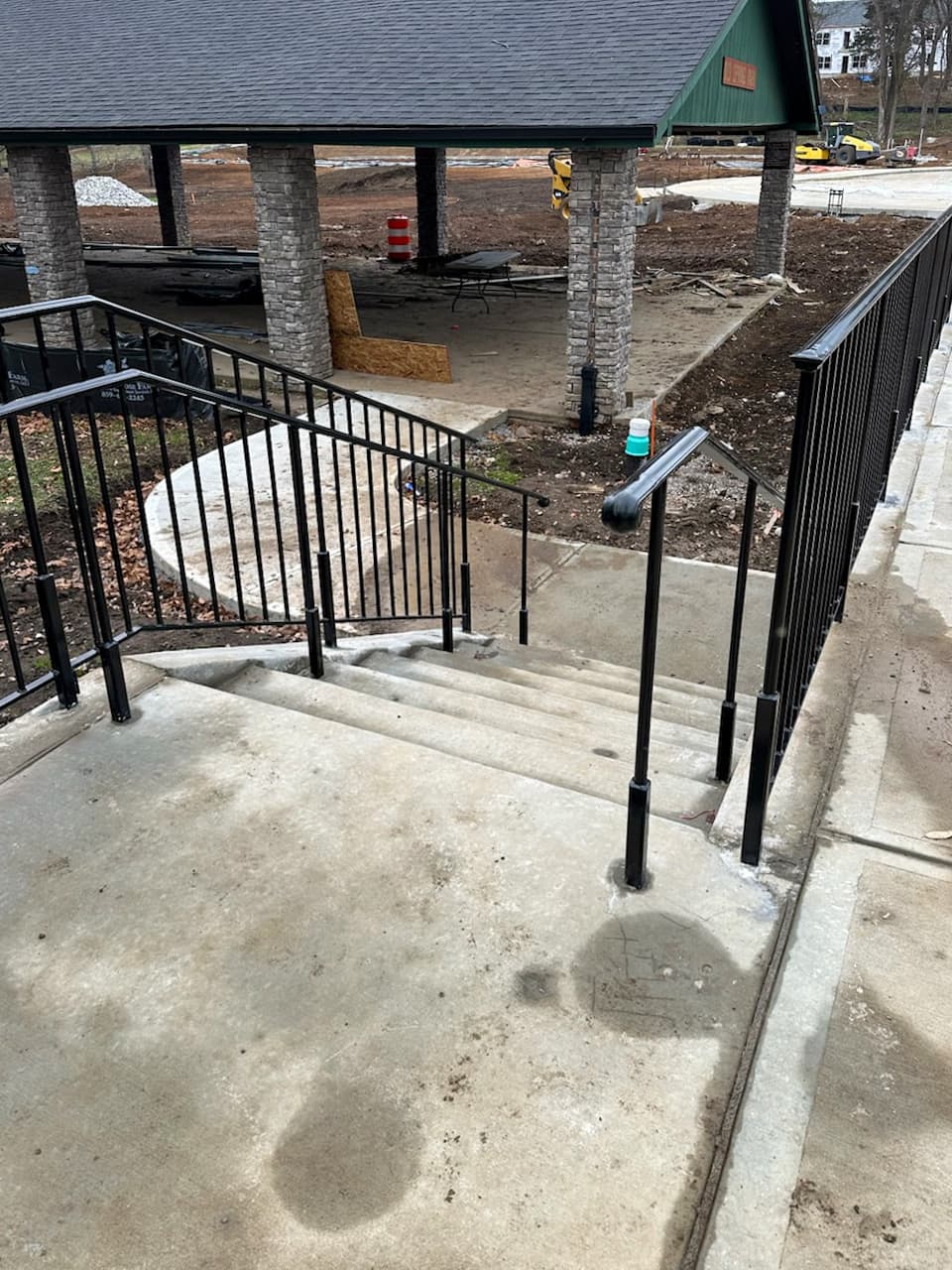 Top 5 Reasons to Choose Custom Metal Railings for Your Lexington Home or Business