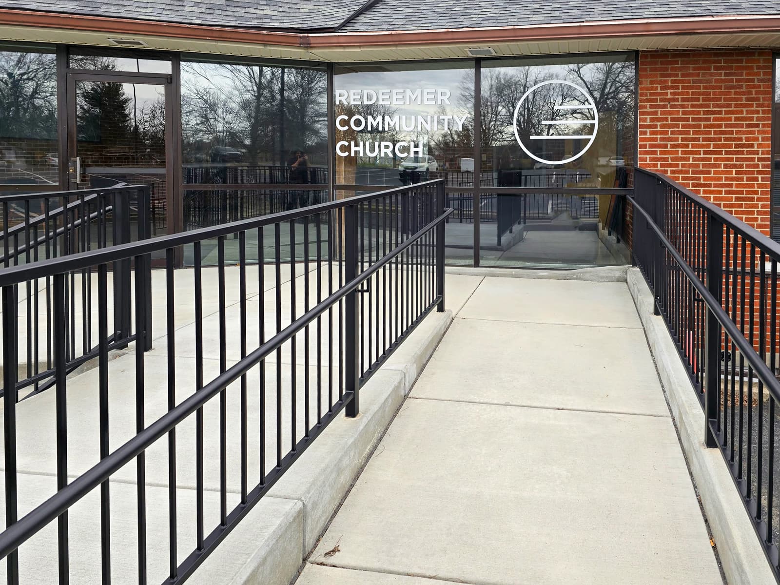 How Sun Exposure Affects Railing Finish Performance Over Time