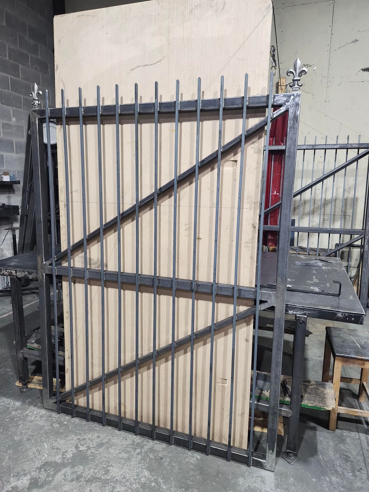 Custom metal fencing fabrication