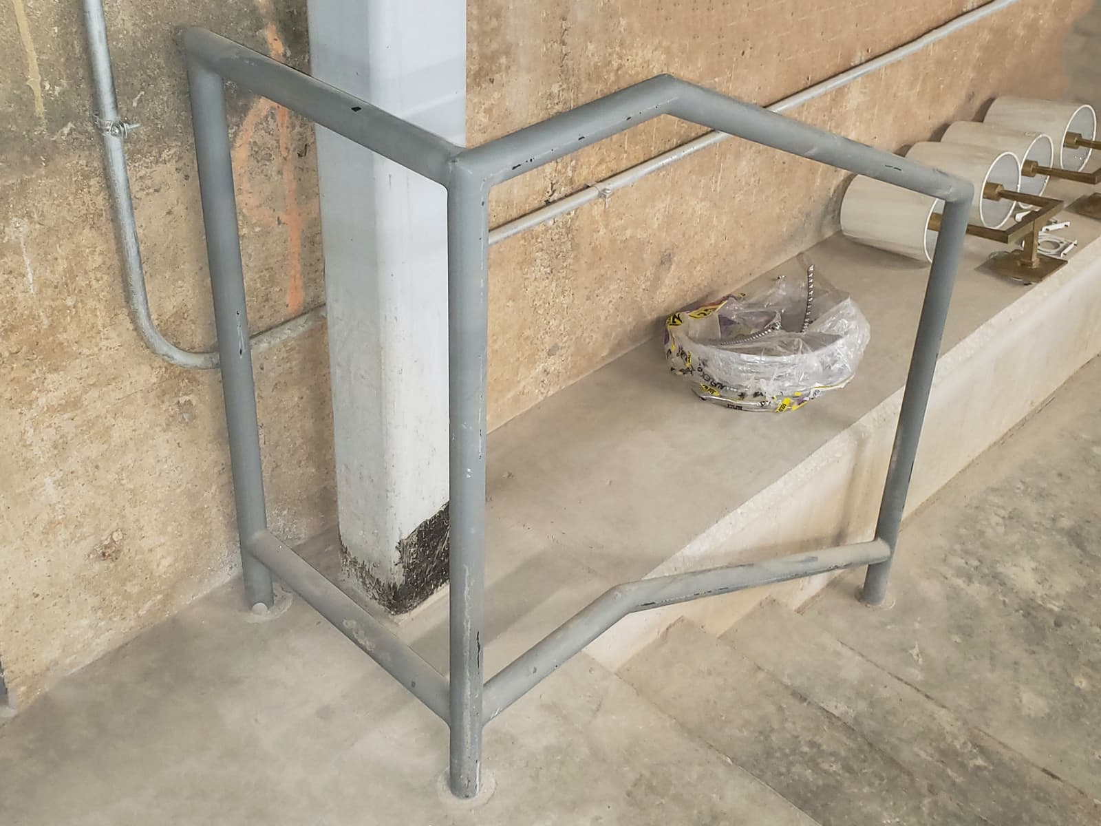 How Sun Exposure Affects Railing Finish Performance Over Time