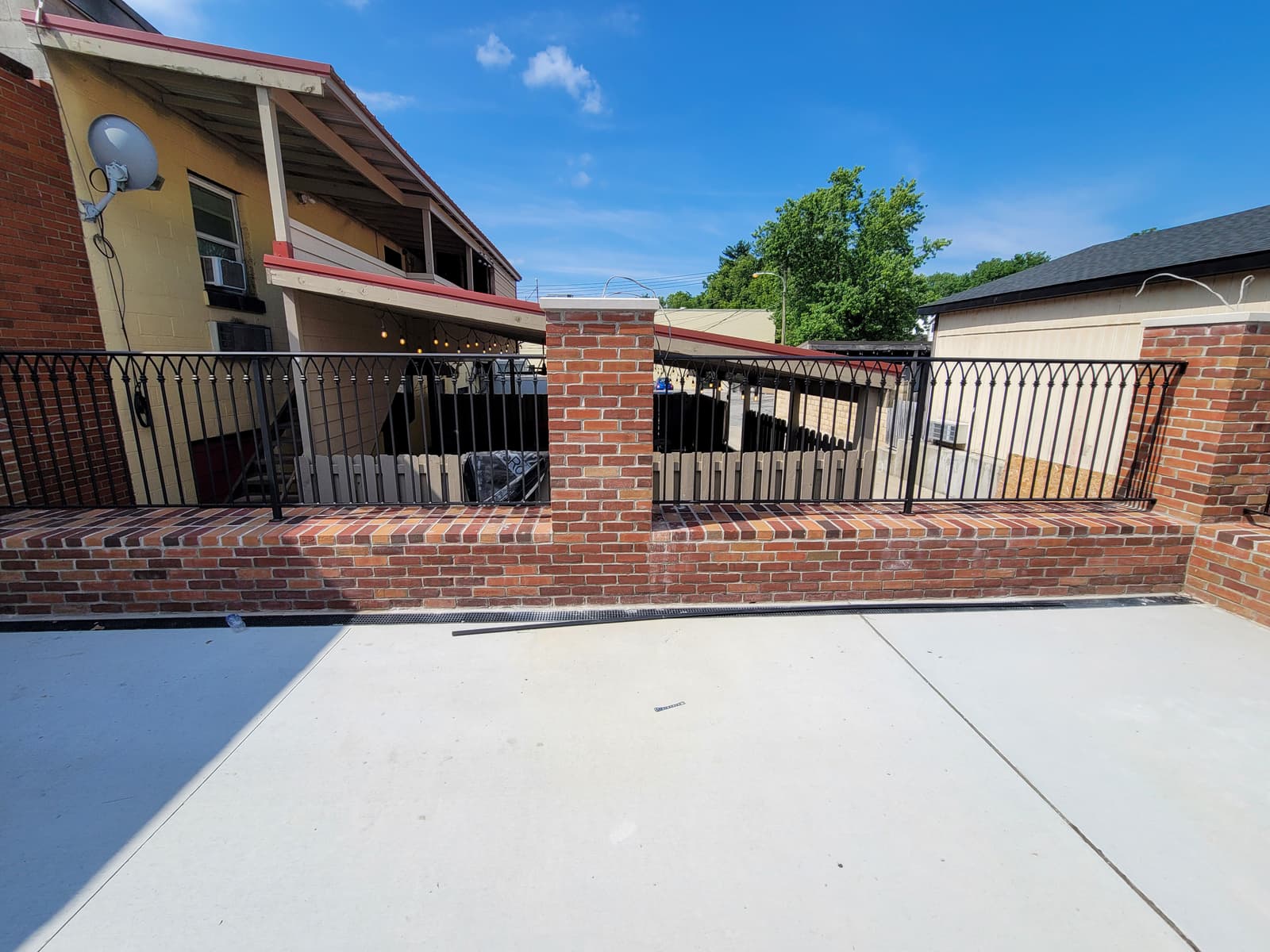 How Sun Exposure Affects Railing Finish Performance Over Time