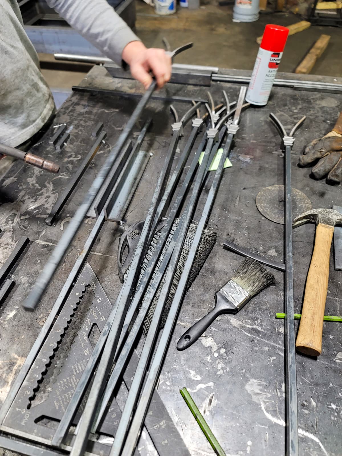 How Sun Exposure Affects Railing Finish Performance Over Time
