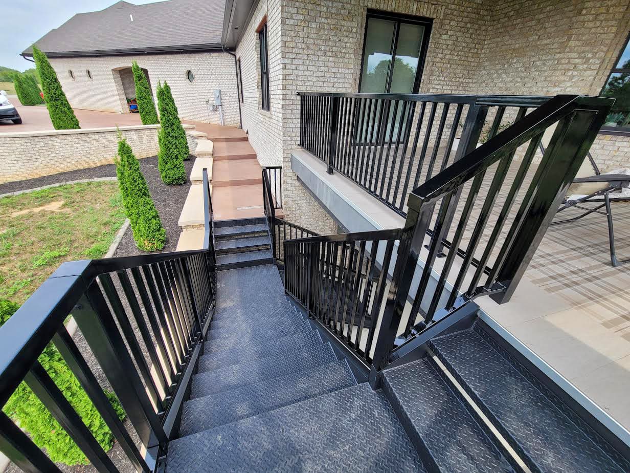 How Sun Exposure Affects Railing Finish Performance Over Time