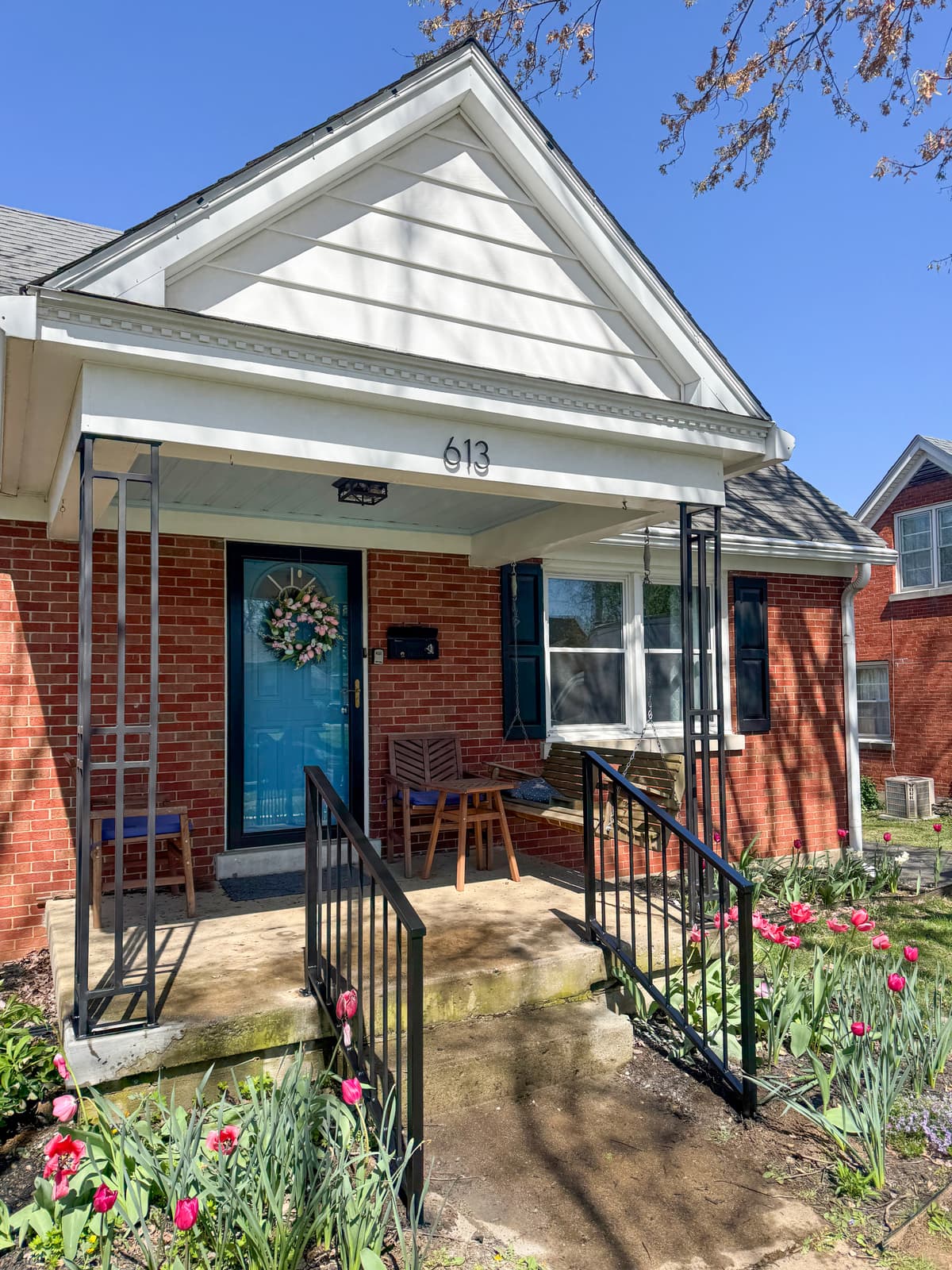 How Sun Exposure Affects Railing Finish Performance Over Time