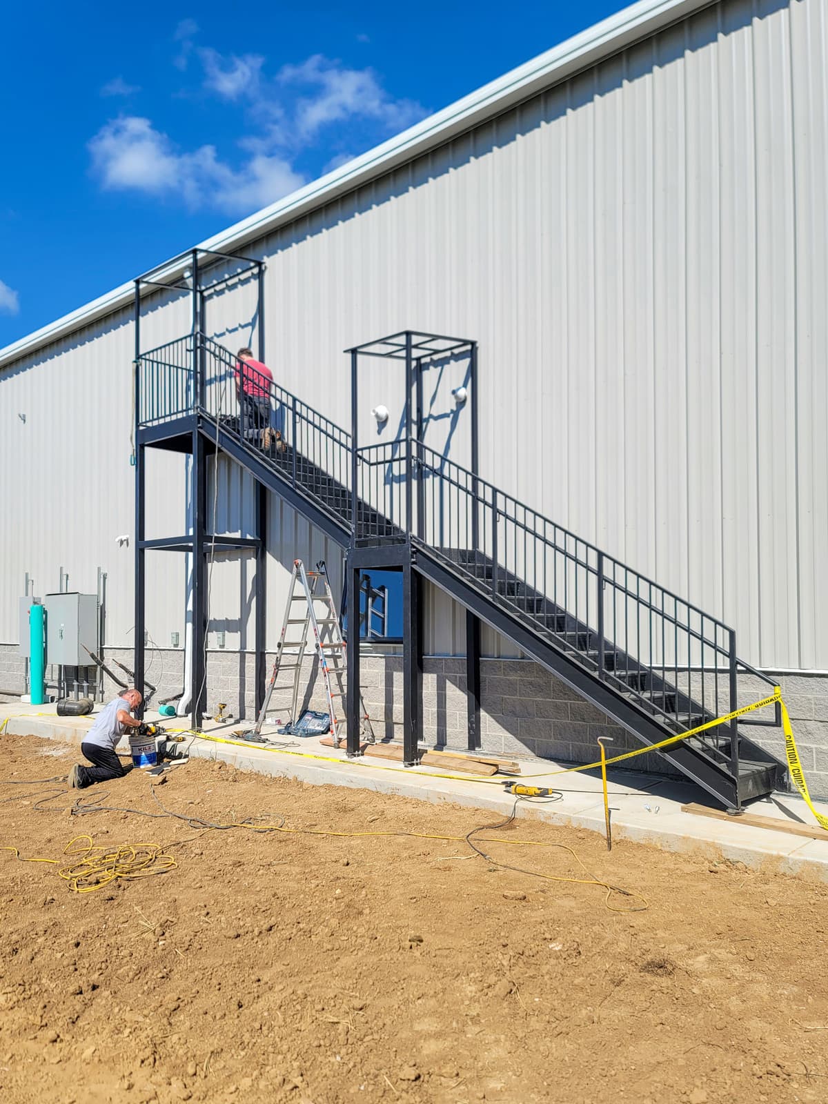 Spiral vs. Straight Metal Staircases: Which Saves More Space in Kentucky Homes?